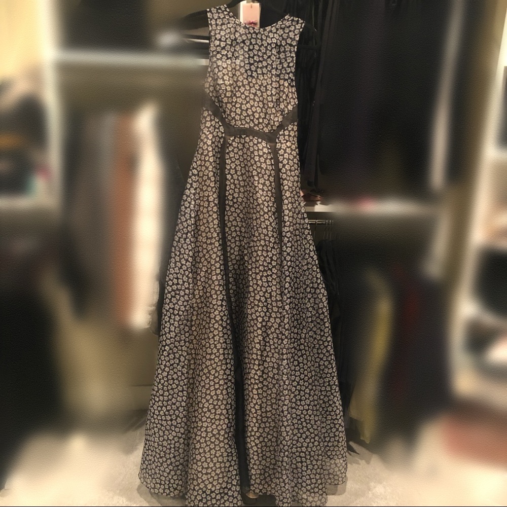 LELA ROSE gown Size 2 like new